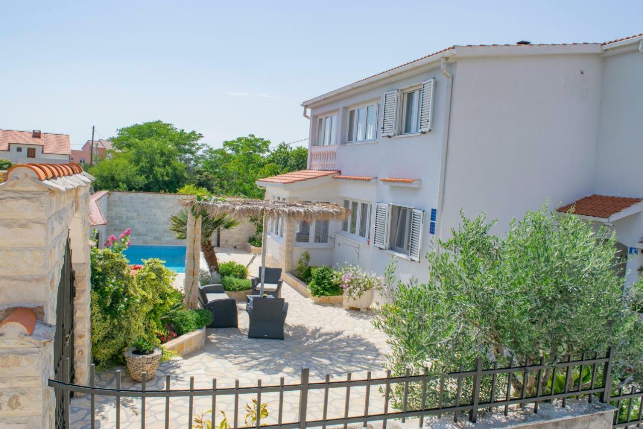 Gornje Selo Apartments Solta מראה חיצוני תמונה