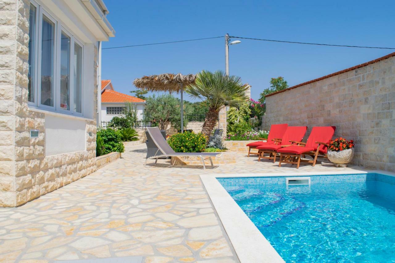 Gornje Selo Apartments Solta מראה חיצוני תמונה