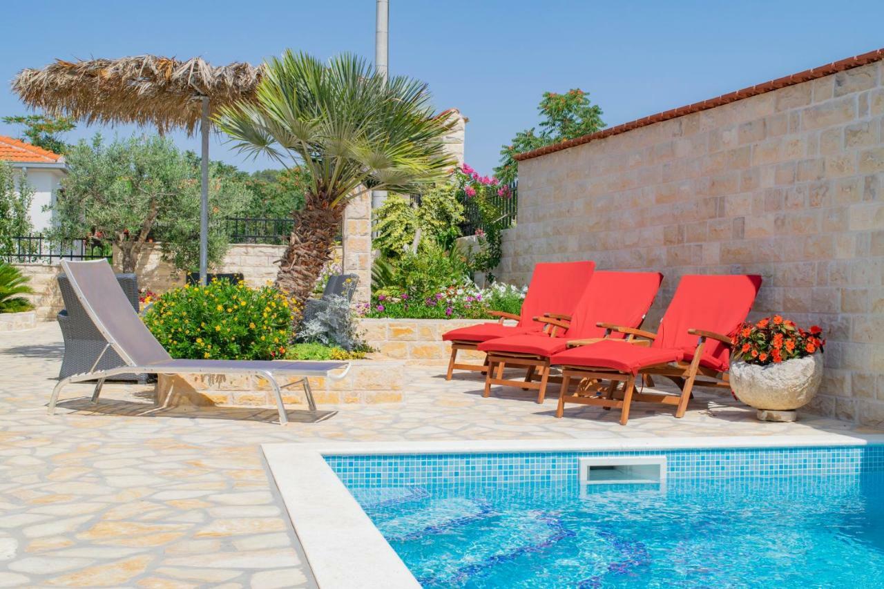 Gornje Selo Apartments Solta מראה חיצוני תמונה