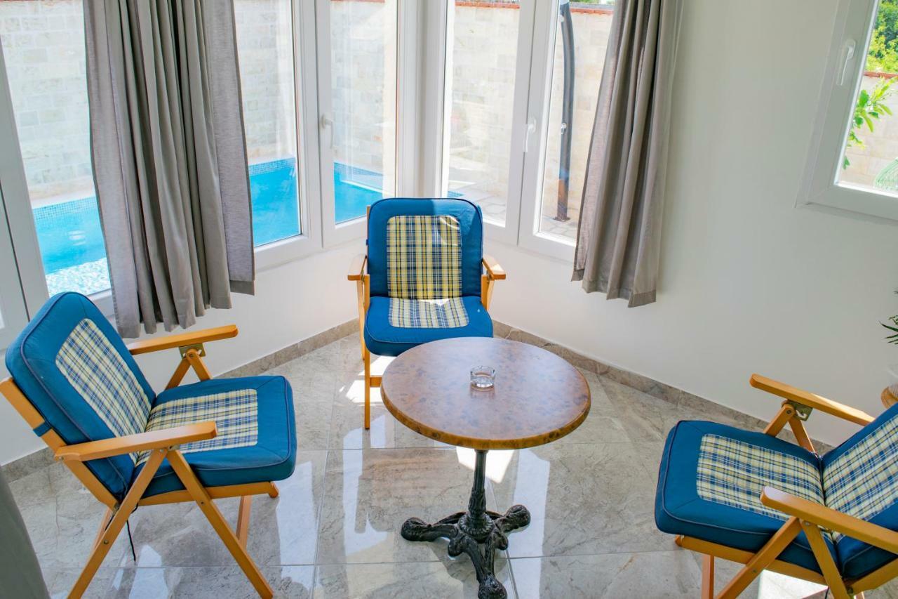 Gornje Selo Apartments Solta מראה חיצוני תמונה