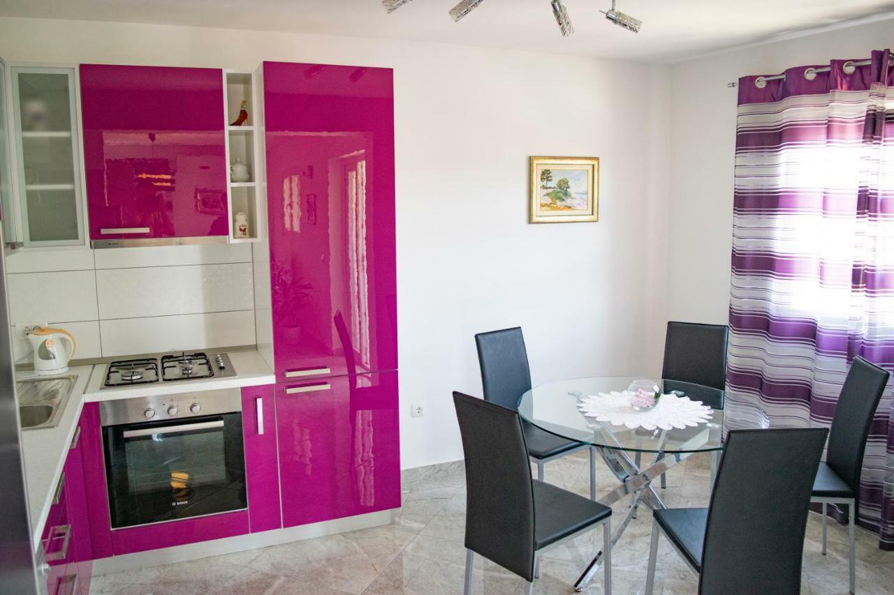 Gornje Selo Apartments Solta מראה חיצוני תמונה