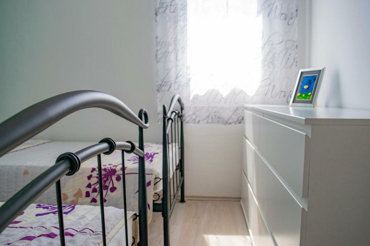 Gornje Selo Apartments Solta מראה חיצוני תמונה